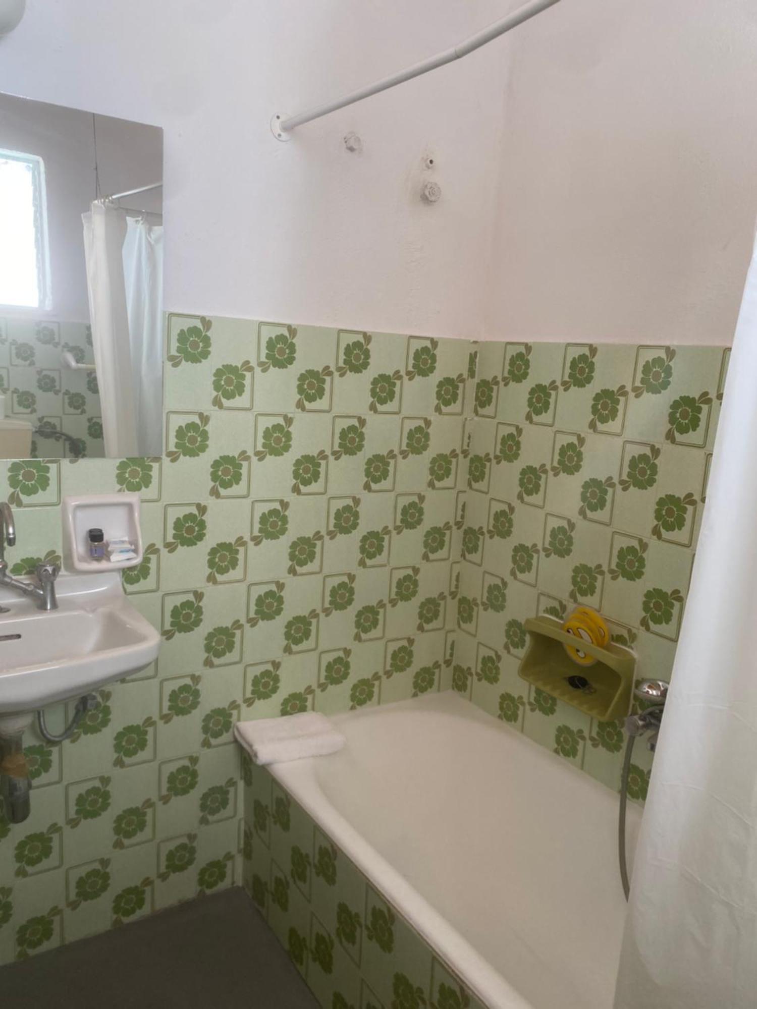 Artaki R Apartments Koróni エクステリア 写真