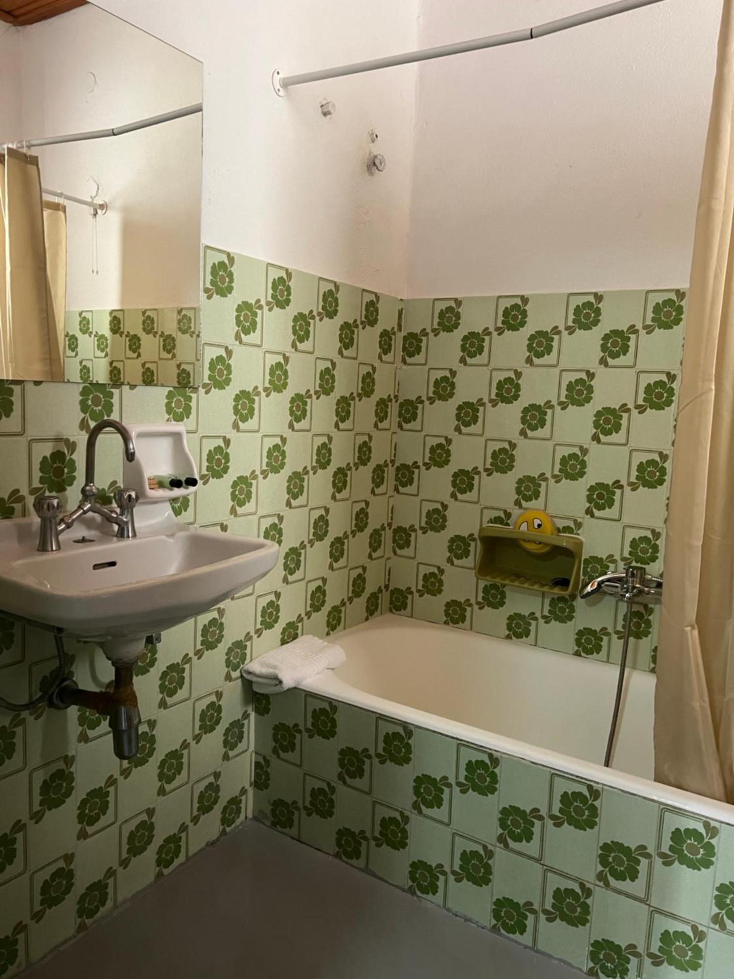 Artaki R Apartments Koróni エクステリア 写真